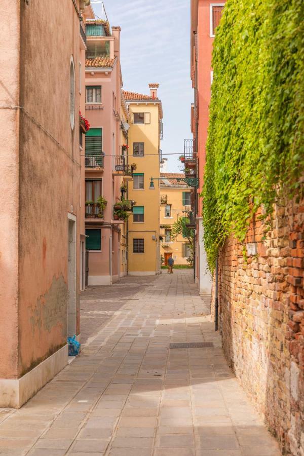 Venice Apartment Near Station Santa Lucia Two Bedroom Exterior foto