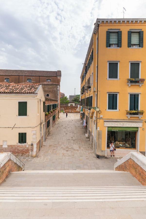 Venice Apartment Near Station Santa Lucia Two Bedroom Exterior foto