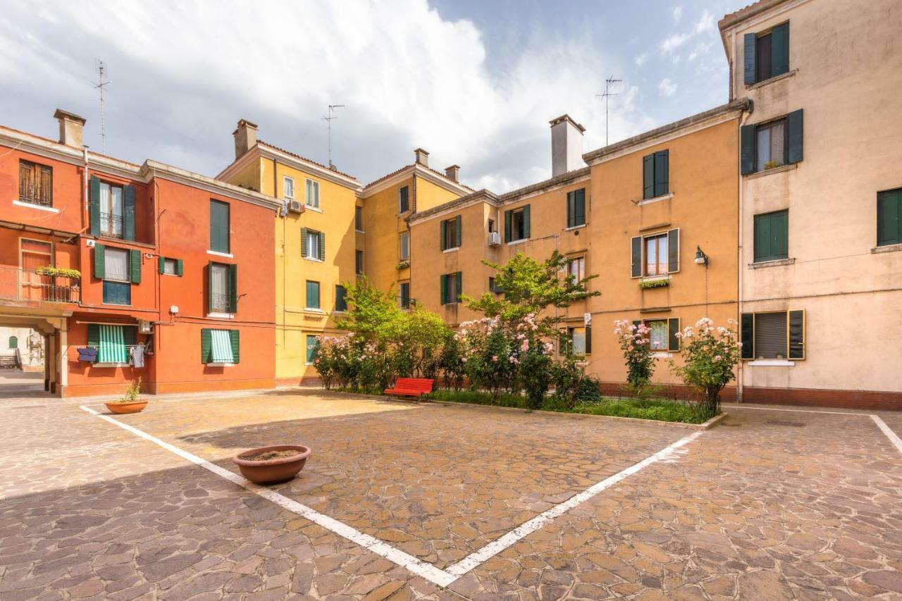 Venice Apartment Near Station Santa Lucia Two Bedroom Exterior foto